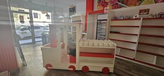 Local comercial en alquiler en Cervantes en Granada