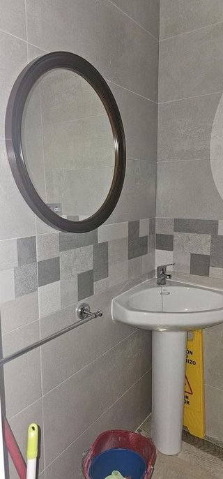 Local comercial en alquiler en Cervantes en Granada