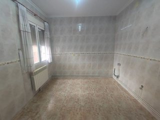 Casa adosada en venta en Tomelloso