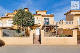 Chalet en venta en Nueva Torrevieja - Aguas Nuevas en Torrevieja