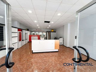 Local comercial en venta en Roces en Gijón