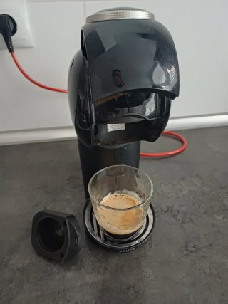 Cafetera Dolce Gusto Negra