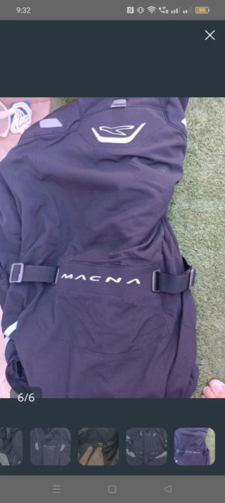 Chaqueta de moto negra con detalles