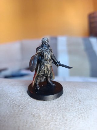 Miniatura Guerrero con Escudo y Espada
