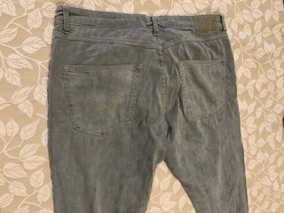 Pantalones vaqueros grises, talla 44, pull&bear