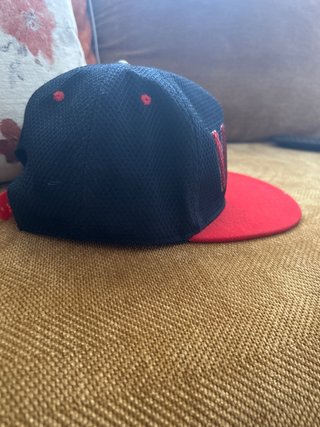 Gorra Vaes Roja y Negra Leer bien!!
