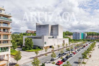 Piso en venta en Amara - Berri en San Sebastián-Donostia