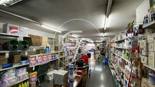 Local comercial en alquiler en La Nova Esquerra de l'Eixample en Barcelona