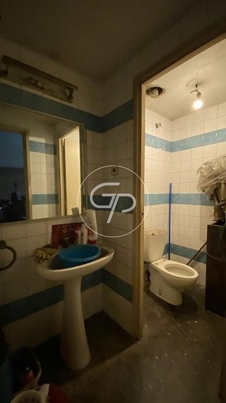 Local comercial en alquiler en La Nova Esquerra de l'Eixample en Barcelona