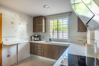 Casa adosada en venta en Montequinto en Dos Hermanas