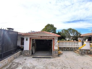 Chalet en venta en Yecla