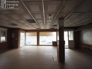 Local comercial en venta en Tomelloso