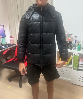 Piumino Moncler nero lucido in perfette condizioni