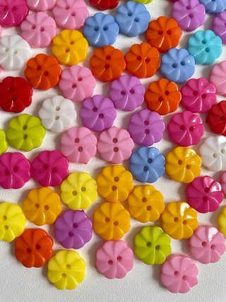 Lote 140 botones de flores de colores 1cm (Nuevos)