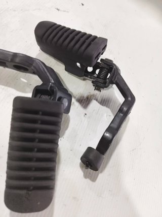 Estriberas del. BMW F650