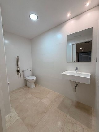 Oficina en venta en Sant Antoni en Barcelona
