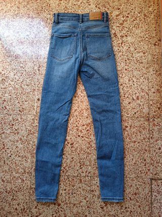 Jeans skinny Stradivarius azul mujer