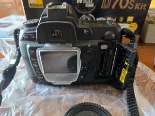 Nikon D70s Kit Fotocamera Digitale Reflex