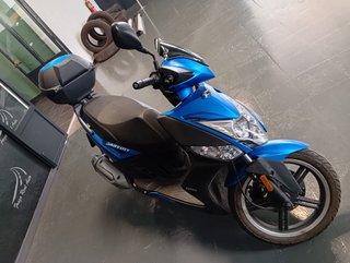 Kymco 125 Scooter