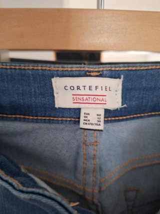Sin estrenar!!Pantalón vaquero elástico skinny