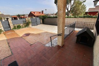 Chalet en venta en Torremocha de Jarama
