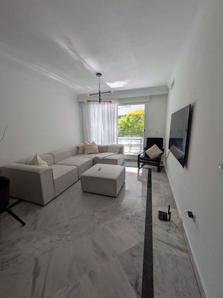 Piso en alquiler en La Dama de Noche-La Alzambra en Marbella