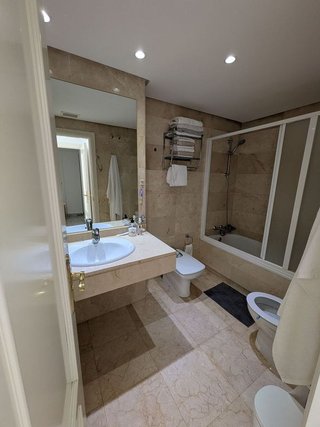 Piso en alquiler en La Dama de Noche-La Alzambra en Marbella