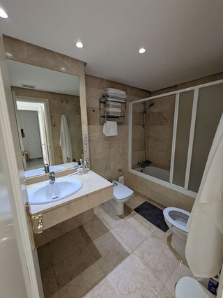 Piso en alquiler en La Dama de Noche-La Alzambra en Marbella