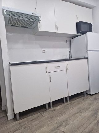 Piso en alquiler en Valdeacederas en Madrid