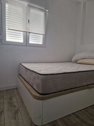 Piso en alquiler en Valdeacederas en Madrid