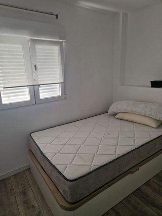 Piso en alquiler en Valdeacederas en Madrid