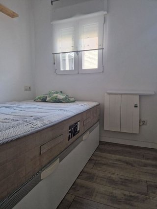 Piso en alquiler en Valdeacederas en Madrid
