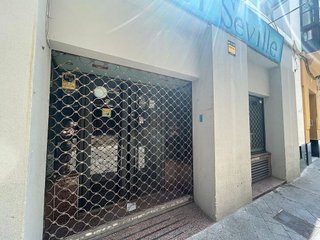Local comercial en alquiler en Arenal en Sevilla