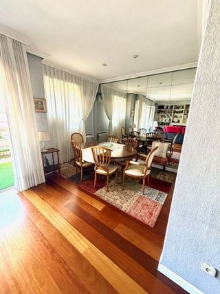Piso en venta en Valdezarza en Madrid