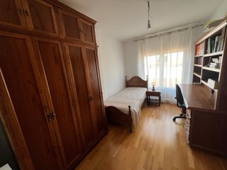 Dormitorio Roble Macizo Completo