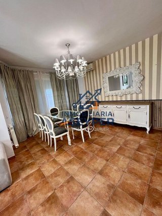 Casa pareada en alquiler en Arco Norte - Avda. España en Dos Hermanas