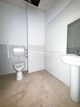 Local comercial en venta en La Serna en Fuenlabrada