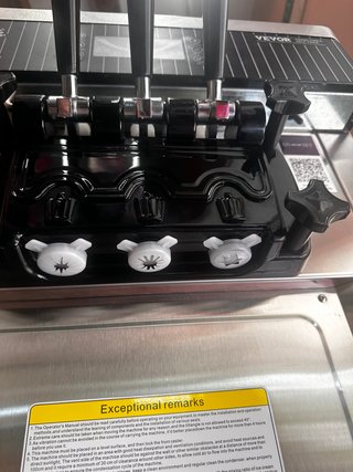 Máquina de helado soft VEVOR 3 grifos