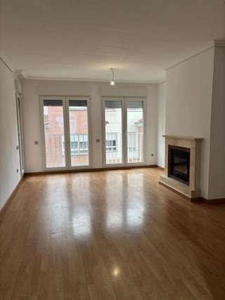 Piso en venta en Piscinas en Villarreal