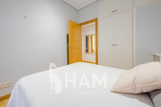 Piso en alquiler en Palos de Moguer en Madrid