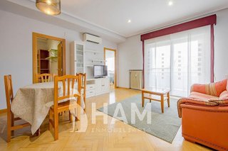 Piso en alquiler en Palos de Moguer en Madrid