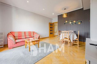Piso en alquiler en Palos de Moguer en Madrid