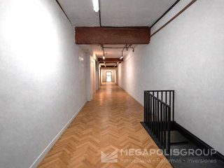 Local comercial en alquiler en Navas en Barcelona