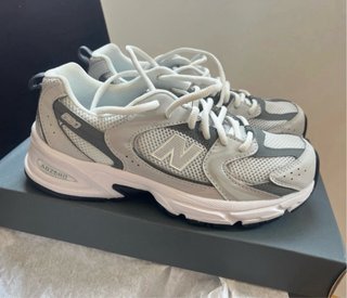 Zapatillas New Balance 530 Gris y Blanco