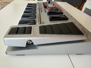 BOSS GT-10B Pedalera Bajo Procesador Efectos