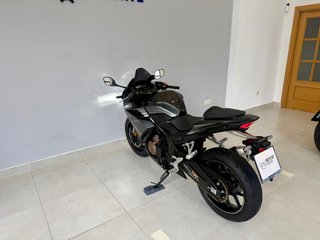 Honda CBR500R