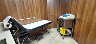 Local comercial en alquiler en Les Tres Torres en Barcelona