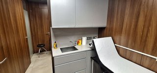 Local comercial en alquiler en Les Tres Torres en Barcelona