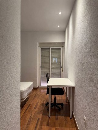 Piso en alquiler en Sector Sur  - La Palmera - Reina Mercedes en Sevilla