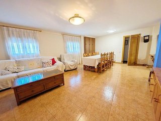 Chalet en venta en Cadrete